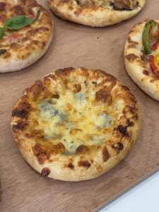 Lớp trực tiếp bánh pizza mini kiểu Ý kinh doanh
