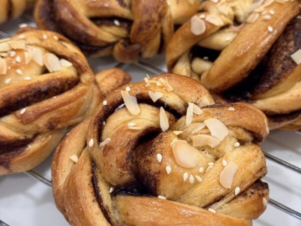 Lớp online bánh cuộn quế siêu mềm 6 vị